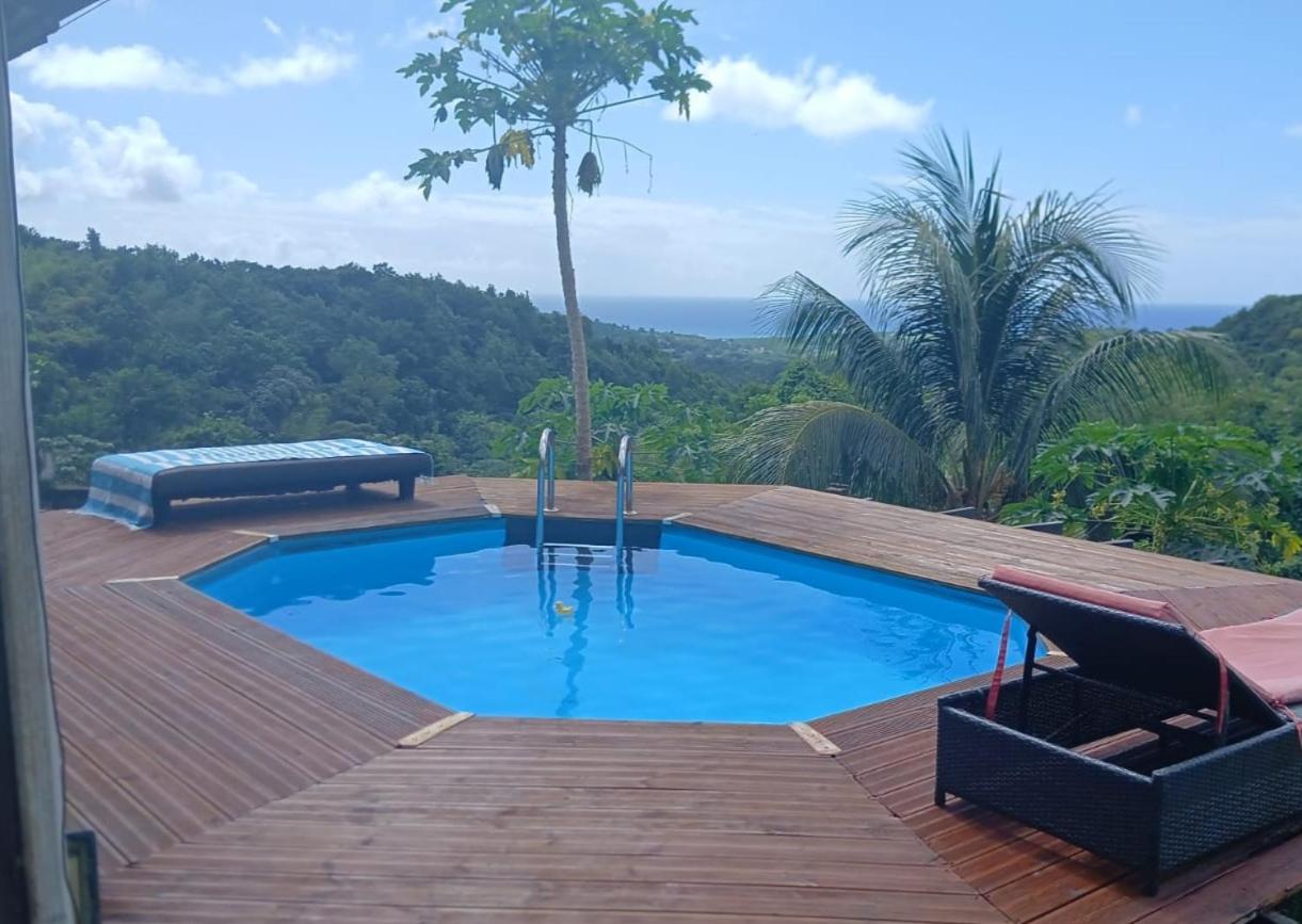Chambre Chez L'Habitant Avec Piscine Privative Et Vue Panoramique Sur La Mer Des Caraibes Desmarinieres Exterior foto
